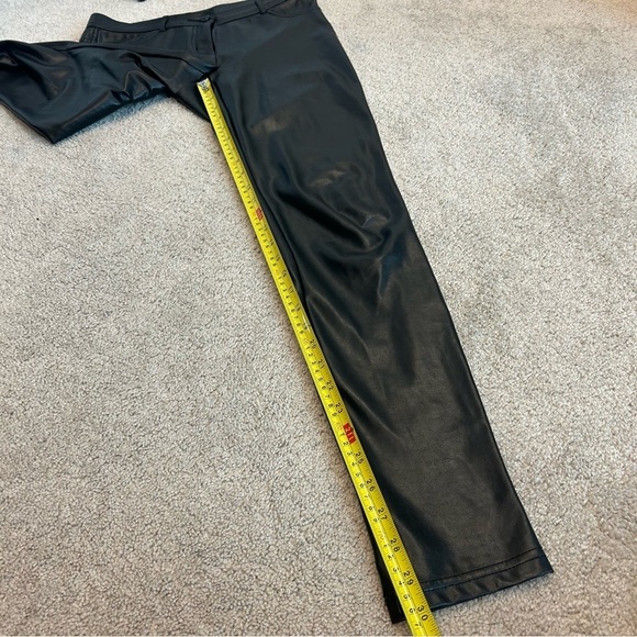 Aritzia Wilfred Adrienne Faux Leather Pleather Vegan Skinny Pant Black Sz 4 - Picture 12 of 14